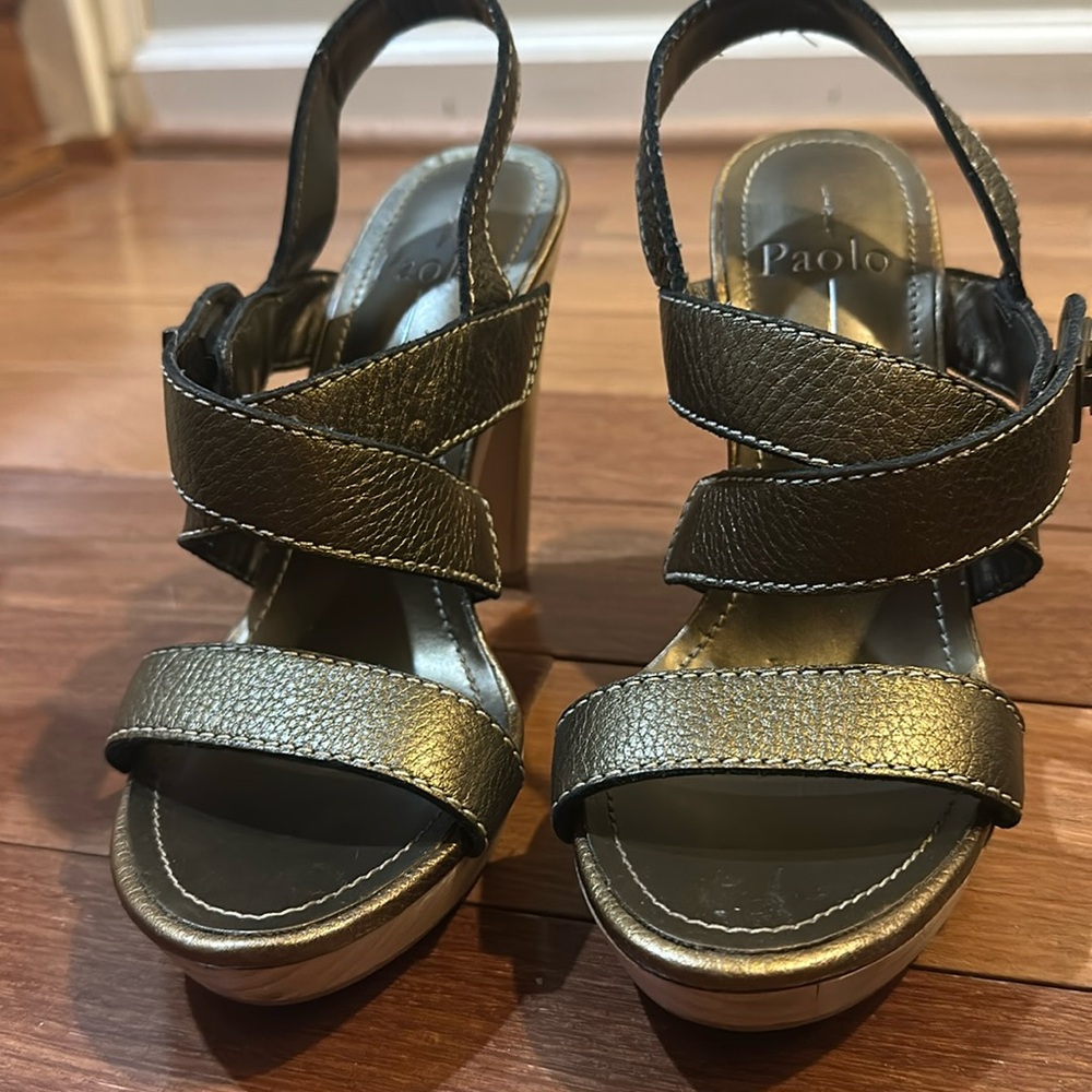 Linea Paolo golden olive leather wood sandal heels 6